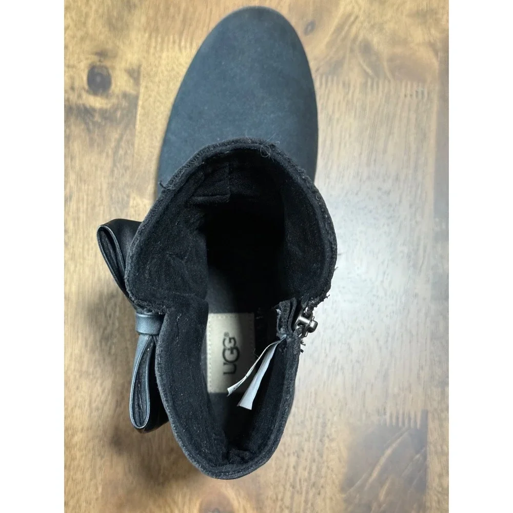 EUC Girls UGG Kids' Joanie‎ Bow Boots black size 6